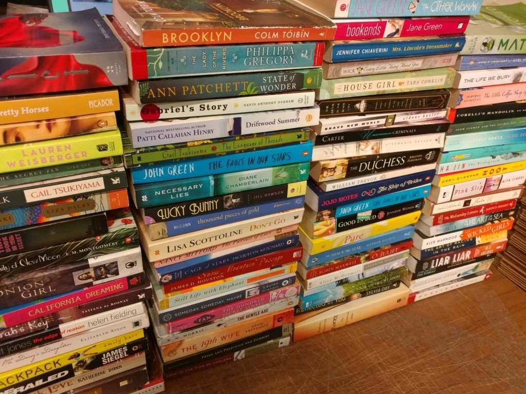 Mixed Books Pallets